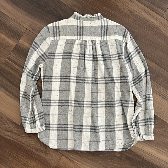 Dylan gray fleck button up blouse size Large - Picture 5 of 5